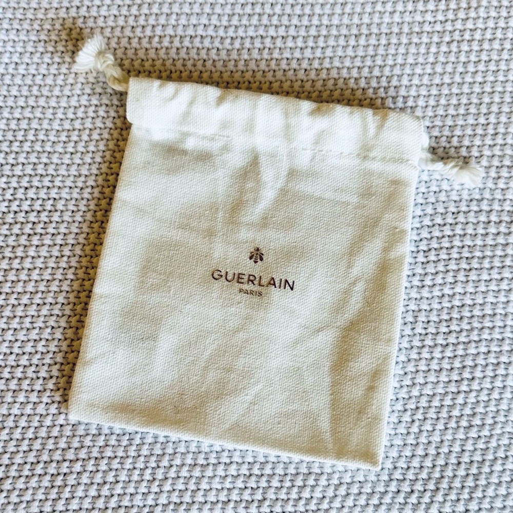 GUERLAIN White Cotton Canvas Drawstring Pouch w Gold Logo Mini Bag for Travel 6”